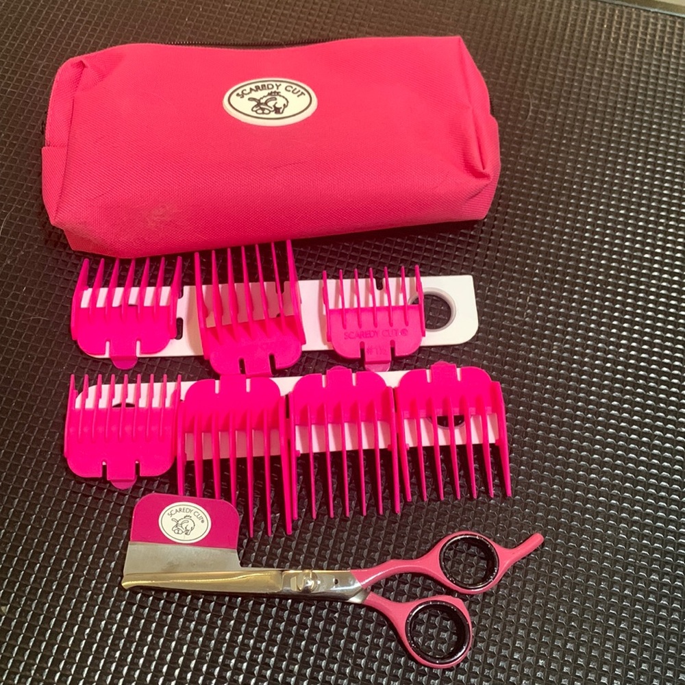 Scarfed cuts grooming tool